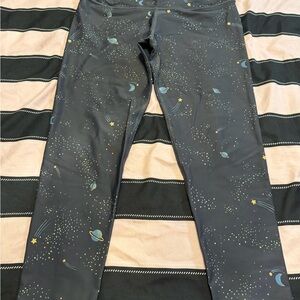 VICTORIA’S SECRET 
SPORTGalaxy Print High-Waist Leggings - gray blue